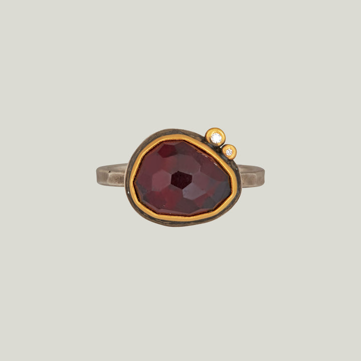 Rosecut Rhodolite Garnet Ring