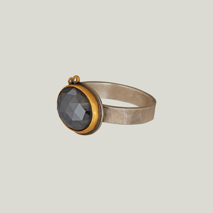 Rosecut Oval Hematite Ring