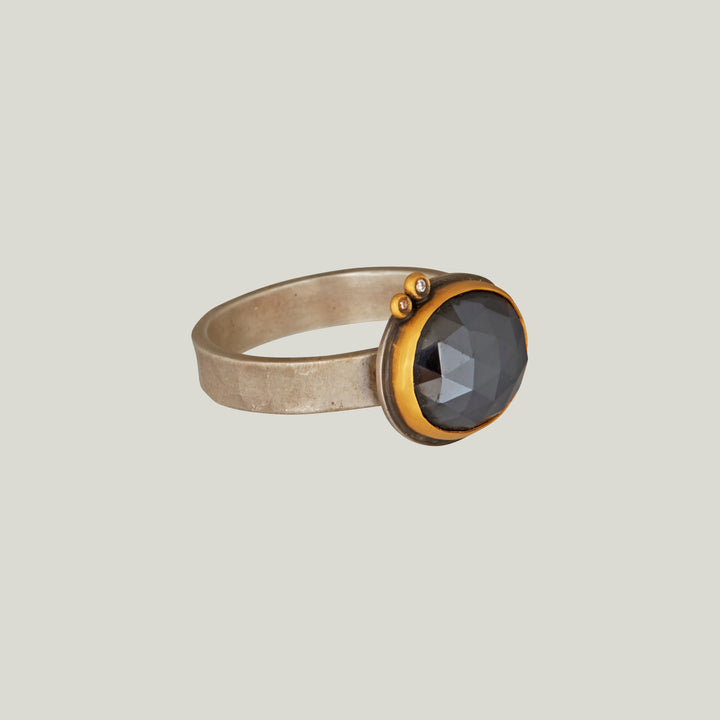 Rosecut Oval Hematite Ring