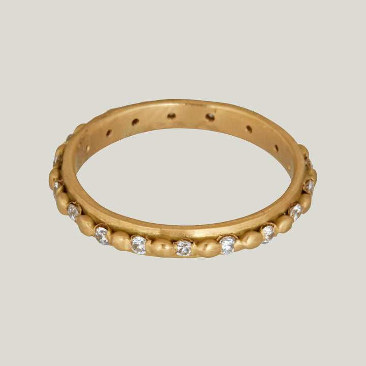 18K Yellow Gold Raised Dot Band with Sprinkle Diamonds