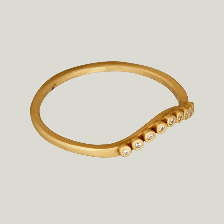18K Yellow Gold Curved Diamond Band