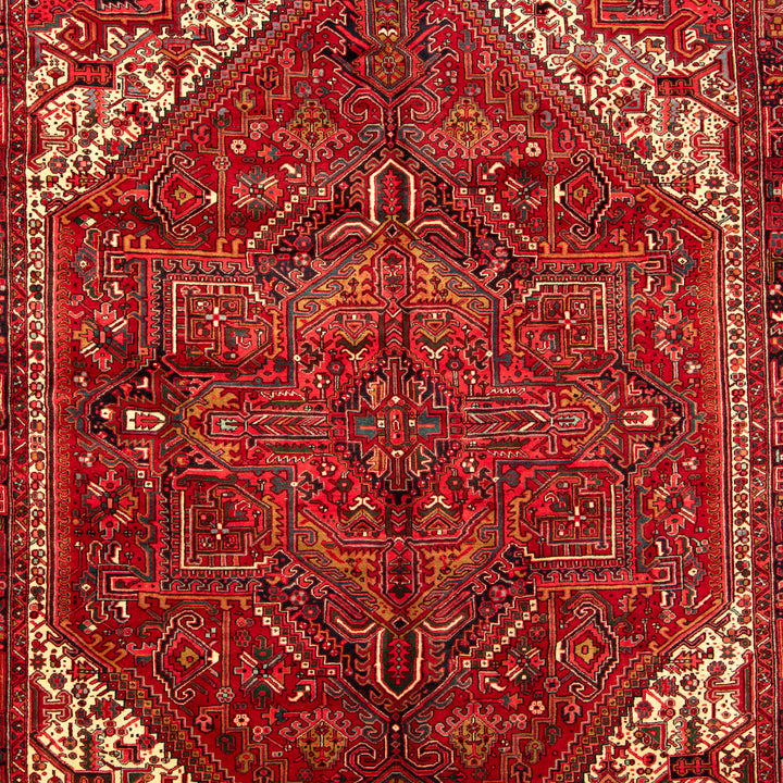 Traditional Perisan Heriz Wool Rug - 10' x 13'7"
