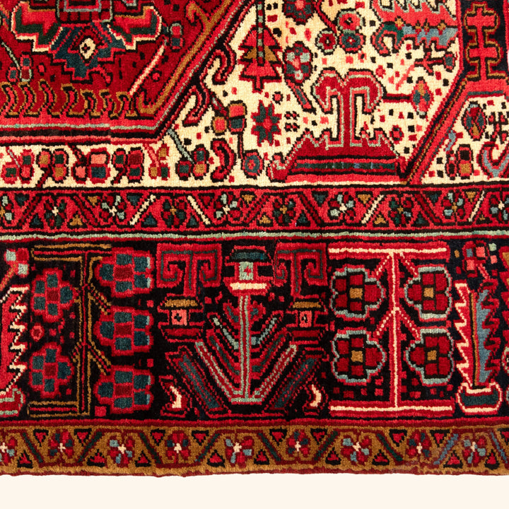 Traditional Perisan Heriz Wool Rug - 10' x 13'7"