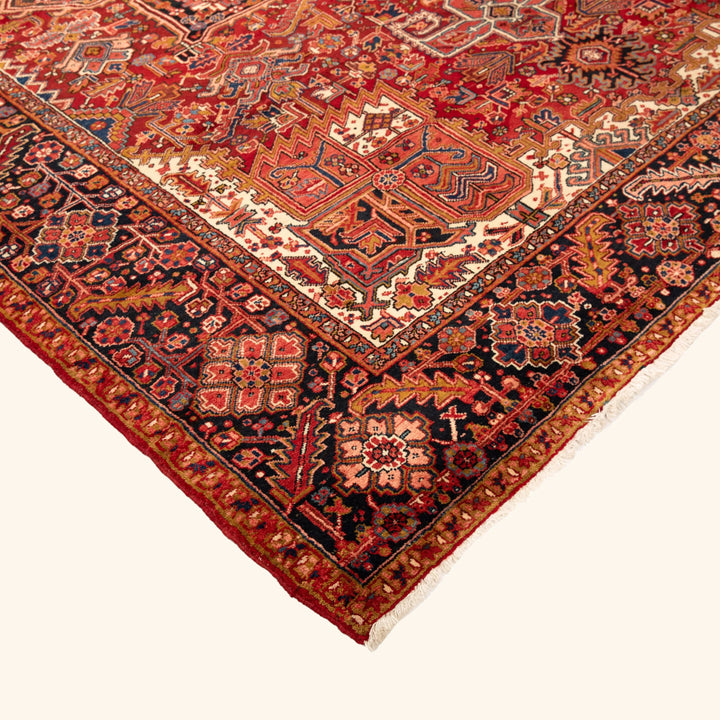 Traditional Perisan Heriz Wool Rug - 10'2" x 13'5"