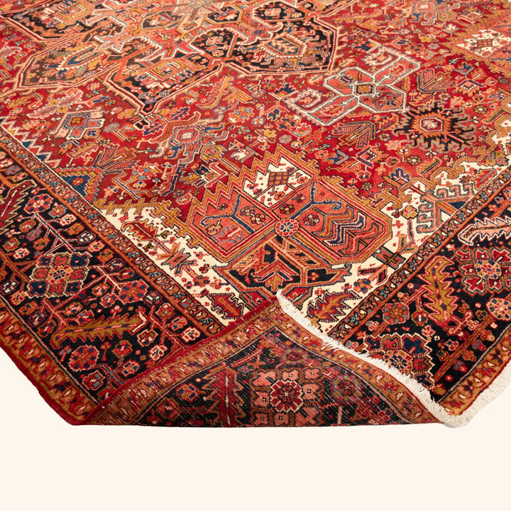 Traditional Perisan Heriz Wool Rug - 10'2" x 13'5"