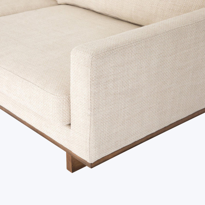 Everly Sofa Irving Taupe