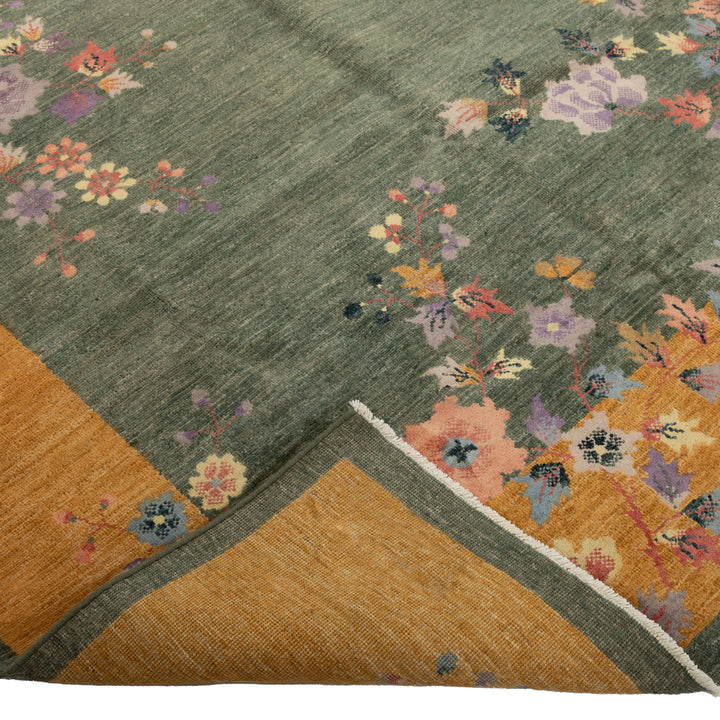 Green Traditional Art Deco Wool Rug - 6' x 9'
