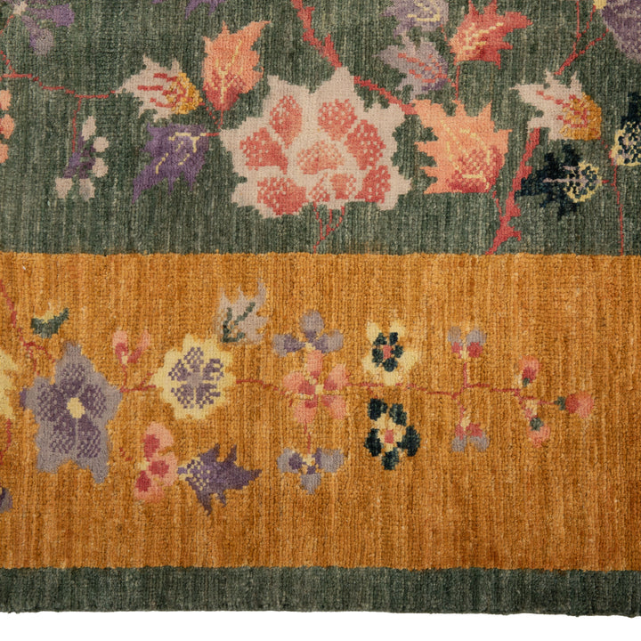 Green Traditional Art Deco Wool Rug - 6' x 9'