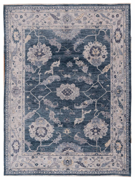 Traditional Oushak Wool Rug - 8'7" x 11'3"