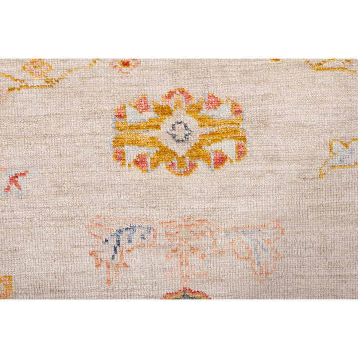 Traditional Oushak Wool Rug - 9'3" x 11'5"