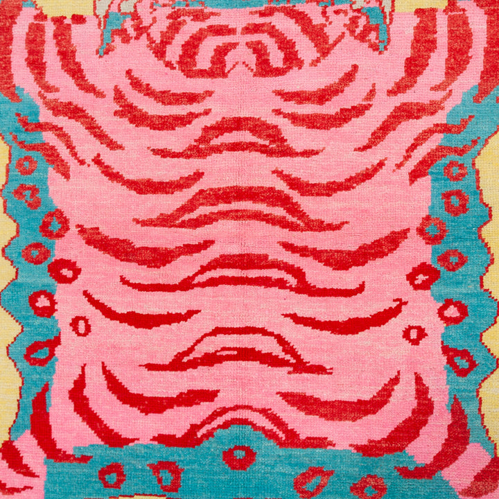 Yellow Contemporary Tiger Wool Rug - 4'10" x 6'11"