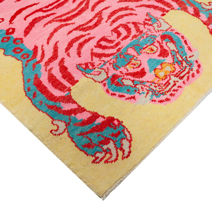 Yellow Contemporary Tiger Wool Rug - 4'10" x 6'11"