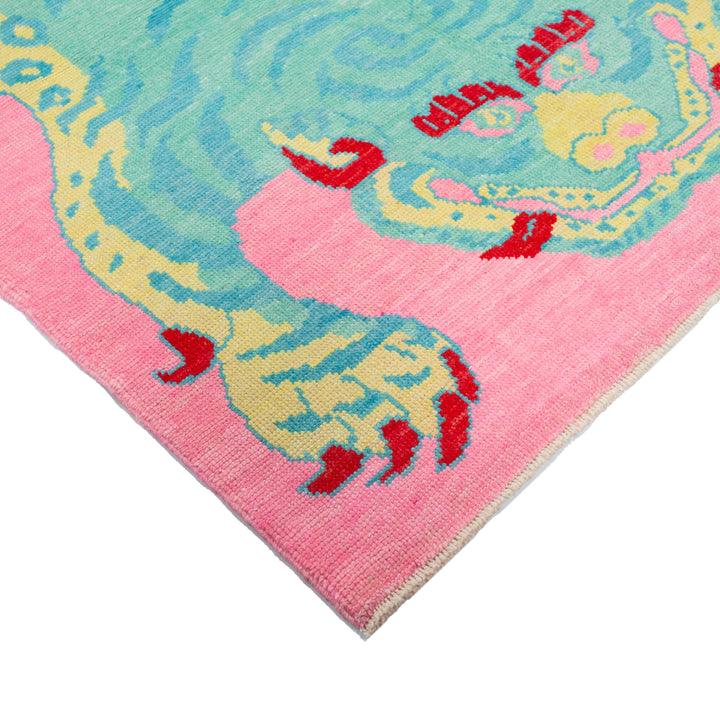 Pink Contemporary Tiger Wool Rug - 5'6" x 7'2"