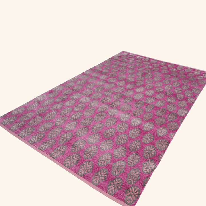 Pink Contemporary Wool Silk Blend Rug - 6' x 9'