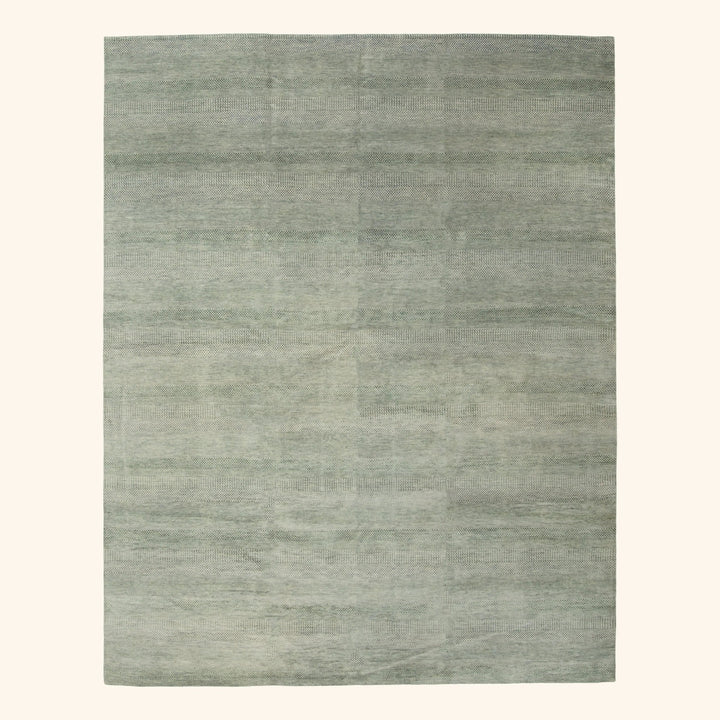 Traditional Savannah Wool Rug - 12'3" x 15'2"