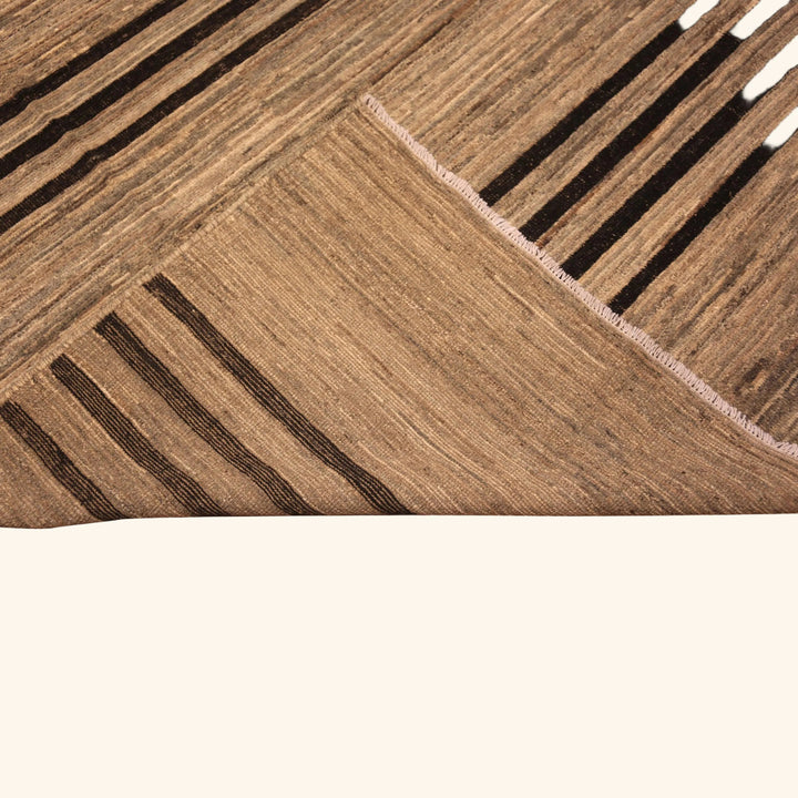 Zameen Transitional Wool Rug - 13'5" x 18'11"