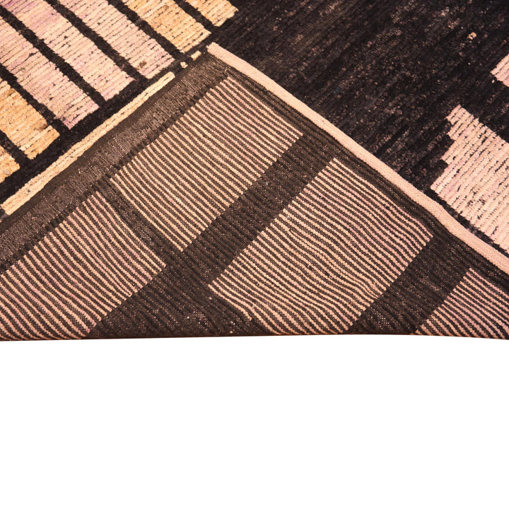 Zameen Transitional Wool Rug - 13'8" x 19'1"