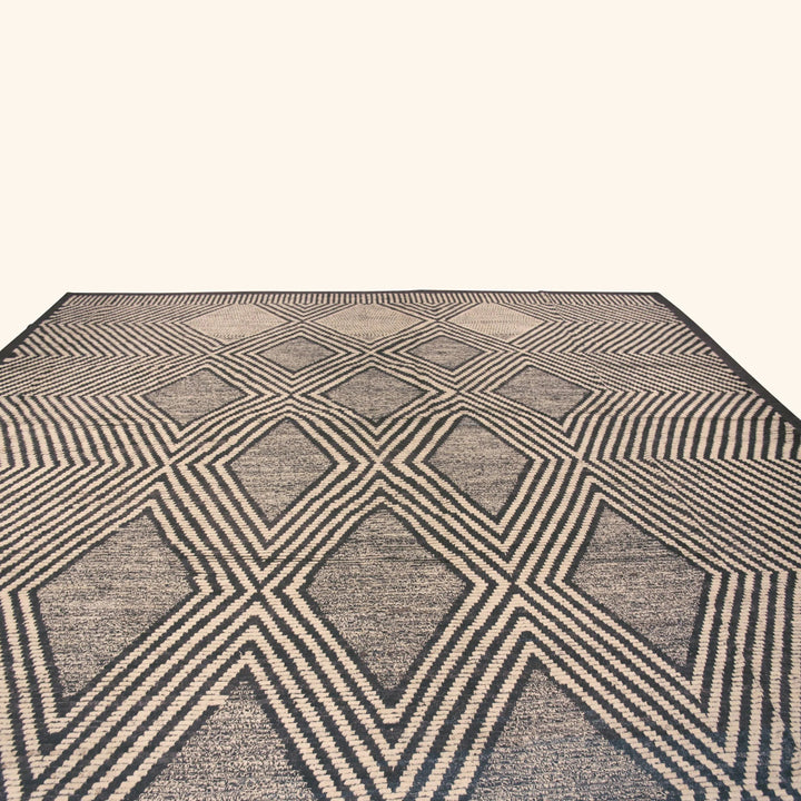 Zameen Transitional Wool Rug - 14'2" x 17'1"