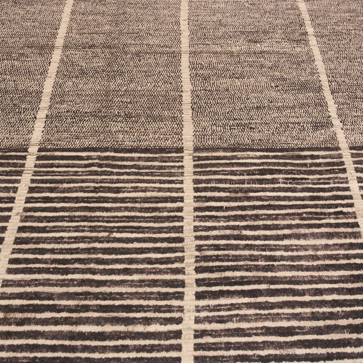 Zameen Transitional Wool Rug - 14'2" x 19'1"