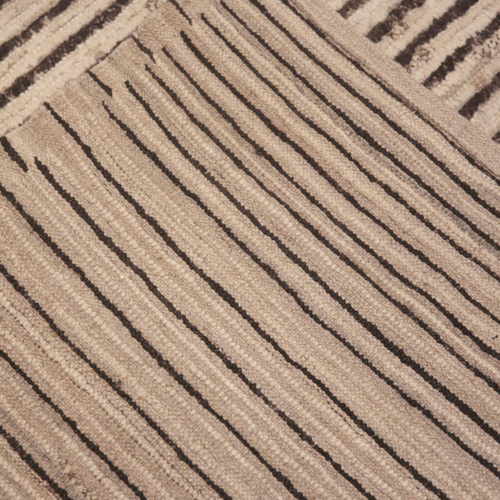 Zameen Transitional Wool Rug - 14'2" x 19'1"