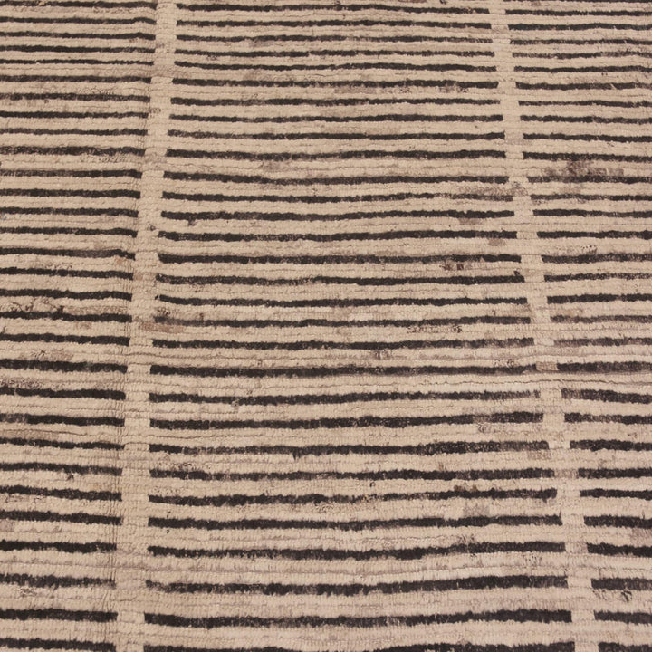 Zameen Transitional Wool Rug - 14'2" x 19'1"