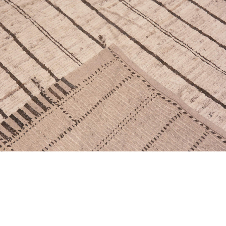 Zameen Transitional Wool Rug - 13'11" x 17'7"