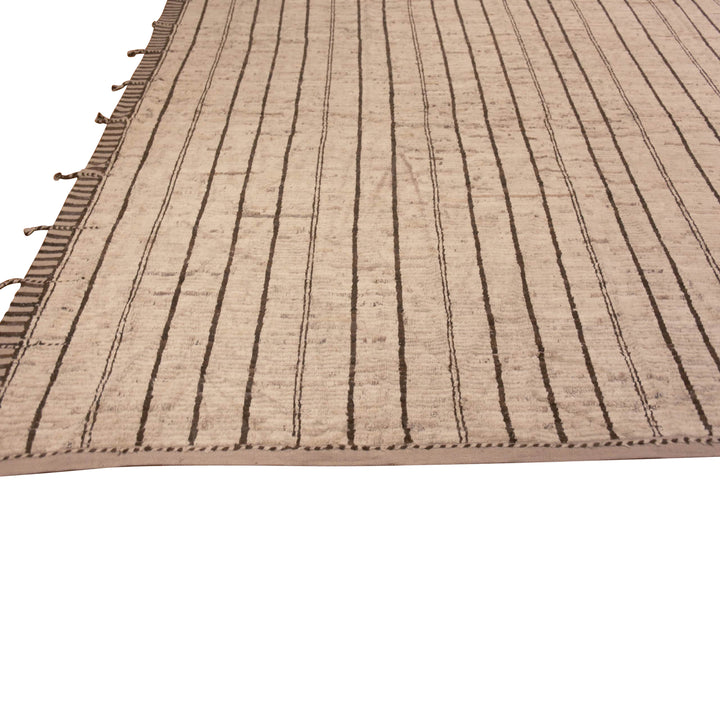 Zameen Transitional Wool Rug - 13'11" x 17'7"