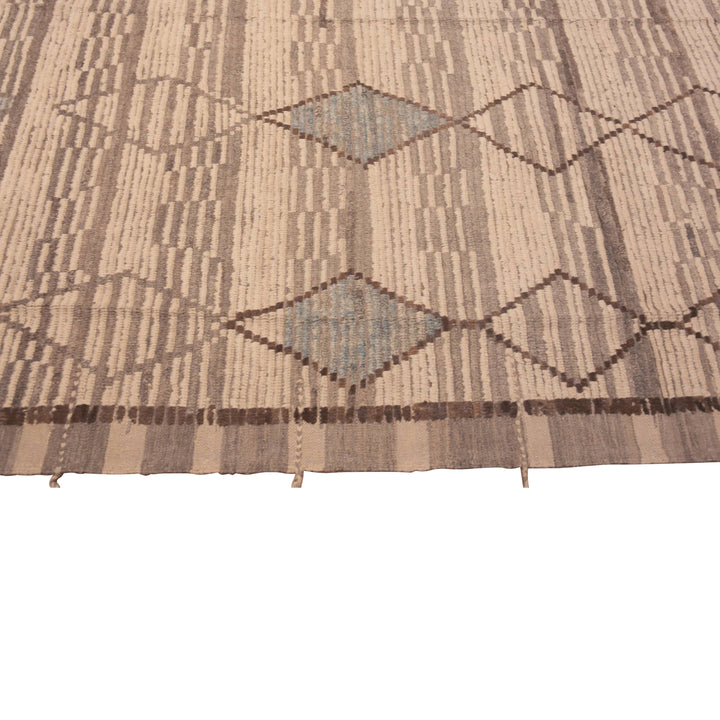 Zameen Transitional Wool Rug - 13'7" x 18'6"