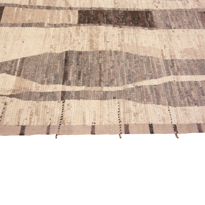 Zameen Transitional Wool Rug - 14' x 16'8"