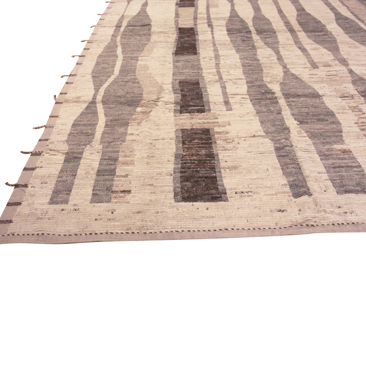 Zameen Transitional Wool Rug - 14' x 16'8"