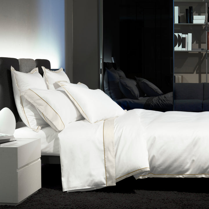 Luna Flat Sheet White/Ivory Border/Taupe Line / Twin