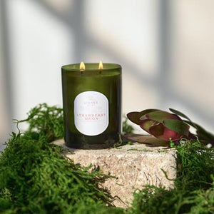 Botanik Candle - Strawberry Moon - hover