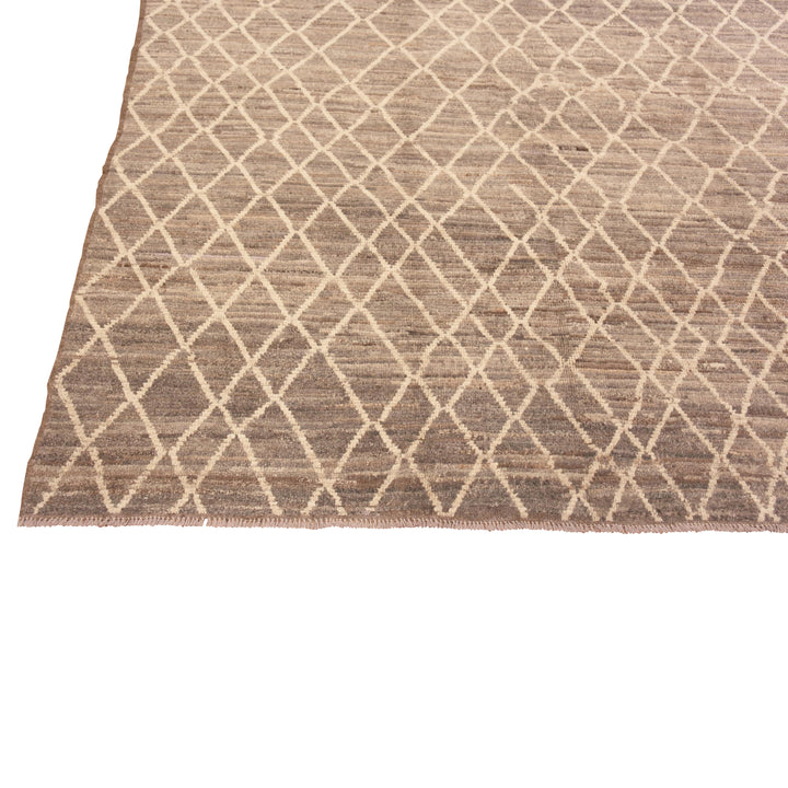 Zameen Transitional Wool Rug - 6'6" x 9'4"