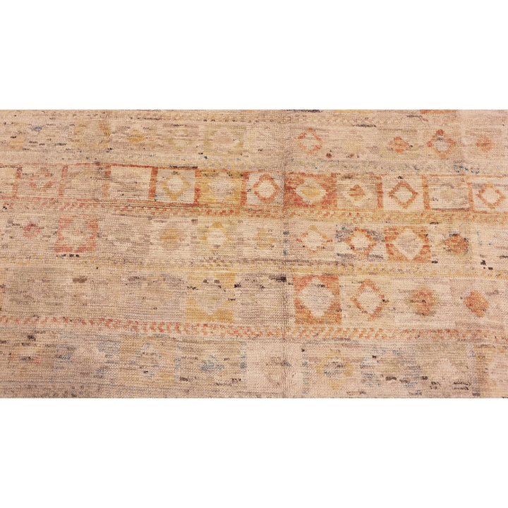 Zameen Transitional Wool Rug - 5'9" x 7'7"