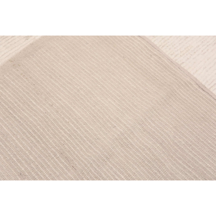 Ivory Zameen Transitional Wool Rug - 20'6" x 25'3"