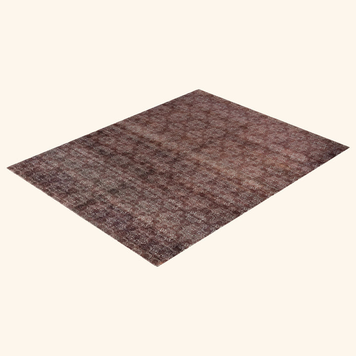 Traditional Savannah Wool Rug - 8'2" x 10'2"