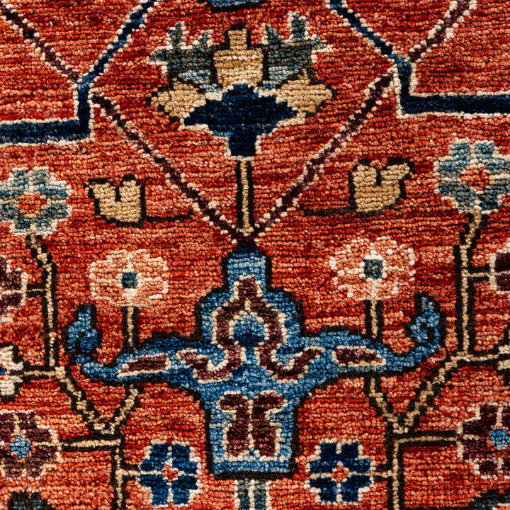 Traditional Serapi Wool Rug - 7'9" x 9'10"