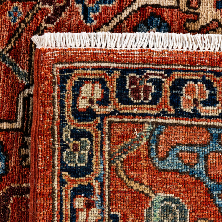 Traditional Serapi Wool Rug - 7'9" x 9'10"