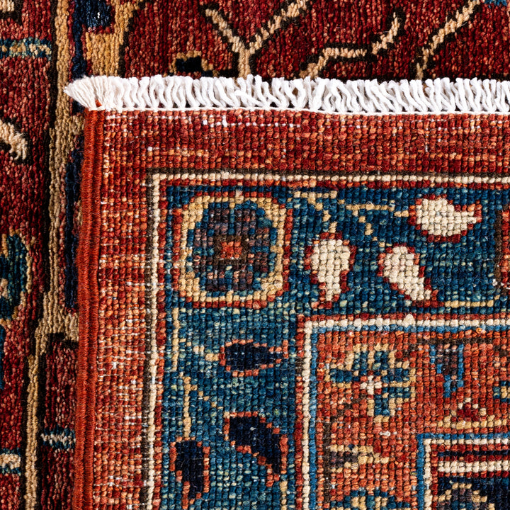 Traditional Serapi Wool Rug - 8'10" x 11'8"