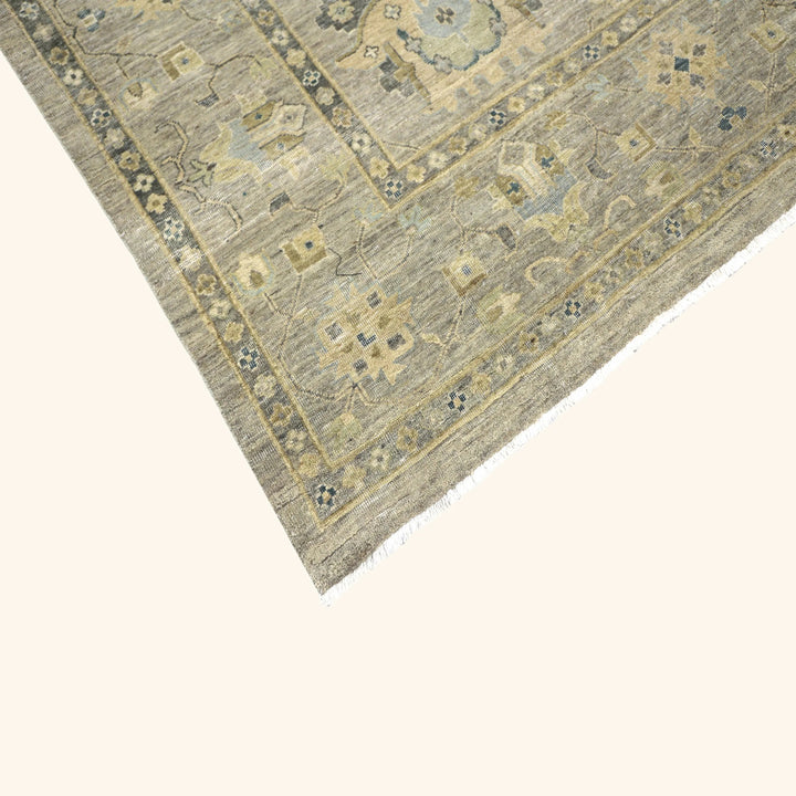 Grey Antique Revival Wool Rug - 8' x 10'