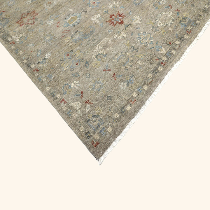 Ivory Antique Revival Wool Rug