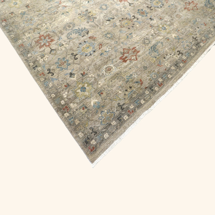 Ivory Antique Revival Wool Rug