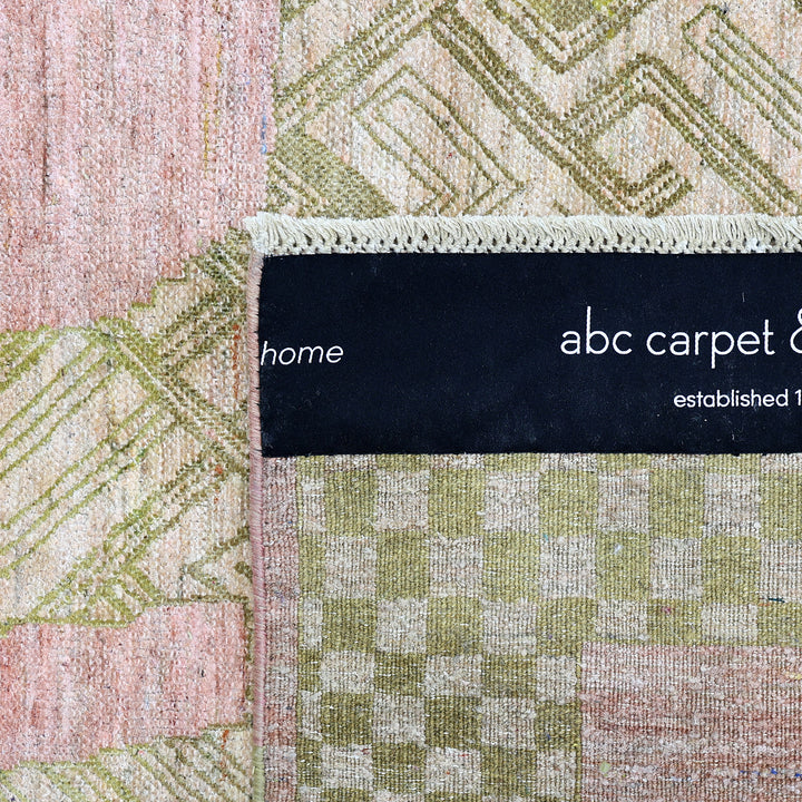 Pink Alchemy Transitional Silk Wool Blend Rug - 5'10" x 4'10"