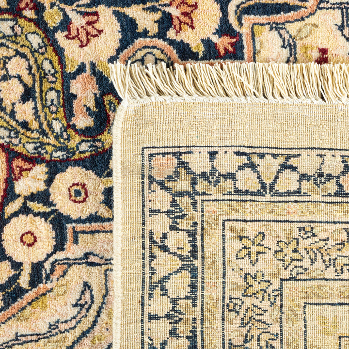 Ivory Traditional Wool Rug - 8'1" x 10'9"