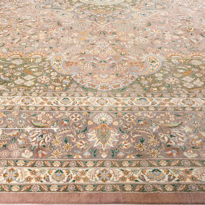 Beige Traditional Wool Rug - 12' x 17'9"