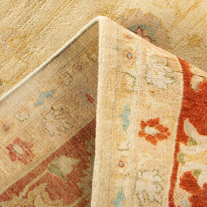 Ivory Traditional Wool Rug - 9'2" x 12'5"