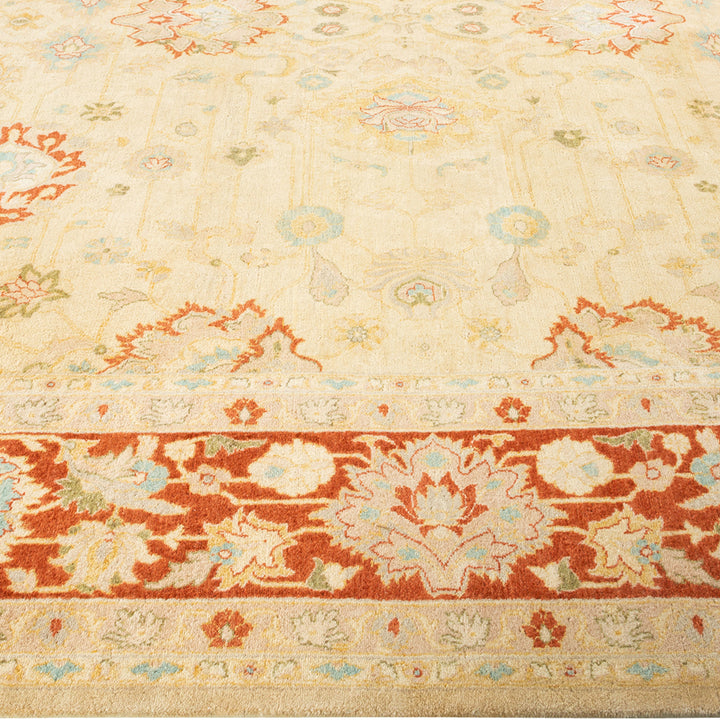 Ivory Traditional Wool Rug - 9'2" x 12'5"