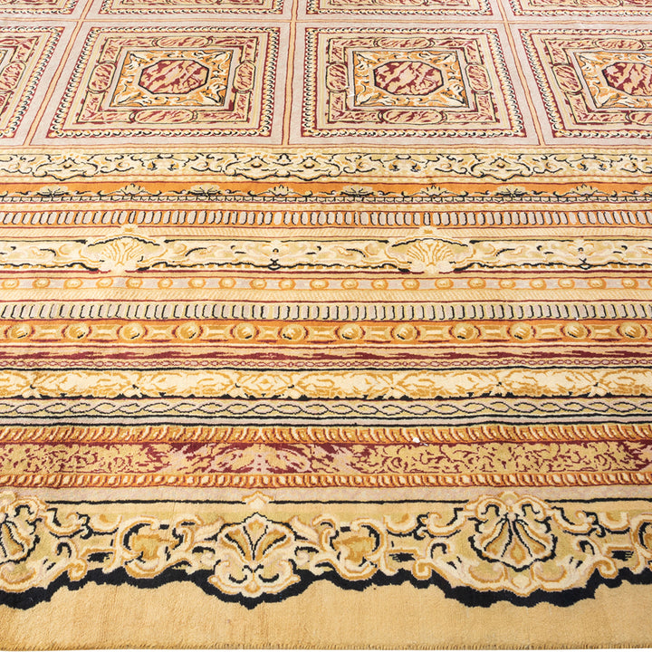 Yellow Traditional Wool Rug - 9'1" x 12'3"