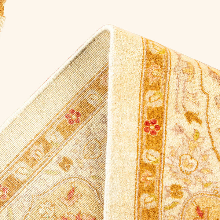 Ivory Traditional Wool Rug - 8'3" x 9'10"
