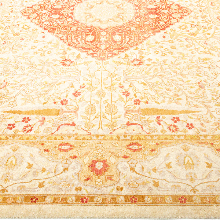 Ivory Traditional Wool Rug - 8'3" x 9'10"